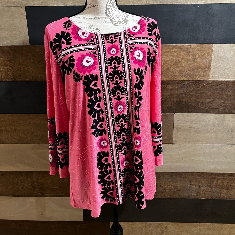 Women's Beauty Flow Floral-Print Swing Top, size XL. NWT